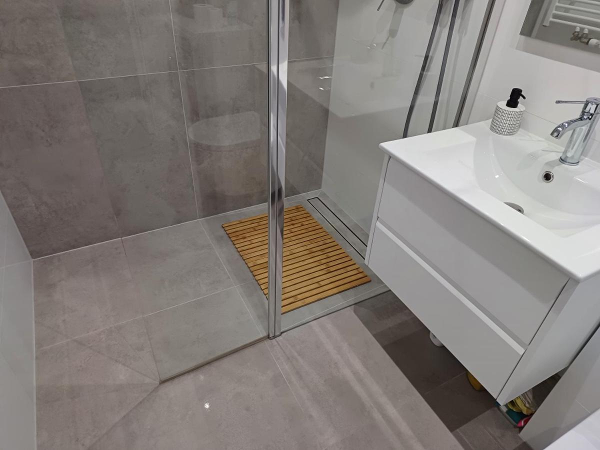 Mak Apartment Grobla - Free Parking - 3 Rooms Gdansk Luaran gambar